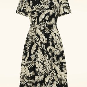 Yvette Palm Leaves Kleid in Schwarz und weichem Gelb.